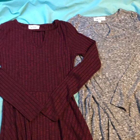 🔹Red & Gray Sweater Dresses Junior’s Small - Picture 1 of 8